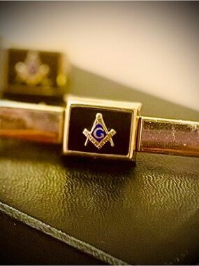 Vintage Anson Masonic Cufflinks & Tie Bar Set Gold Tone Black Enamel Mid-Century